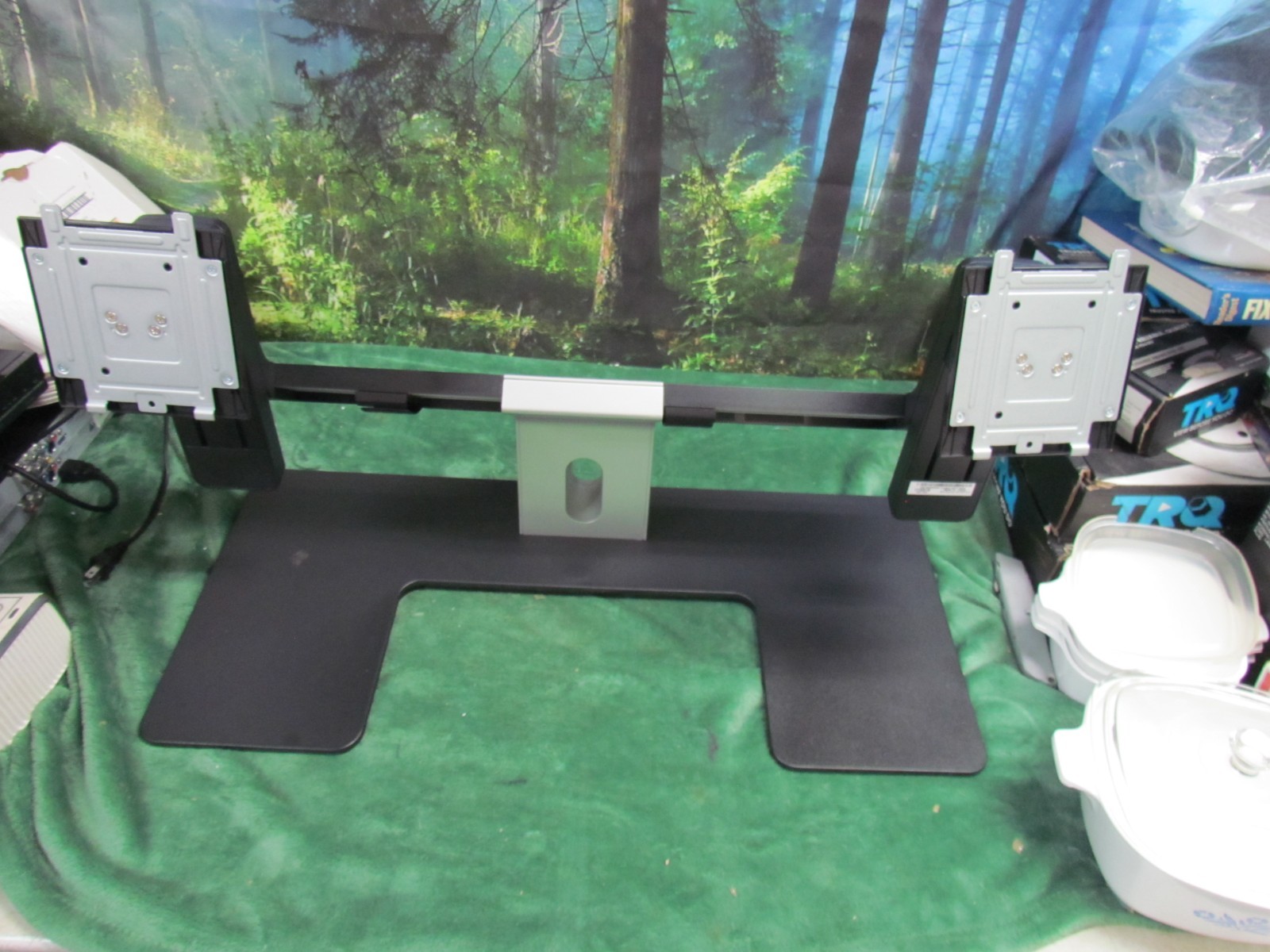  DELL MDS14A BLACK ADJUSTABLE DUAL MONITOR STAND 17 TO 27 INCHES