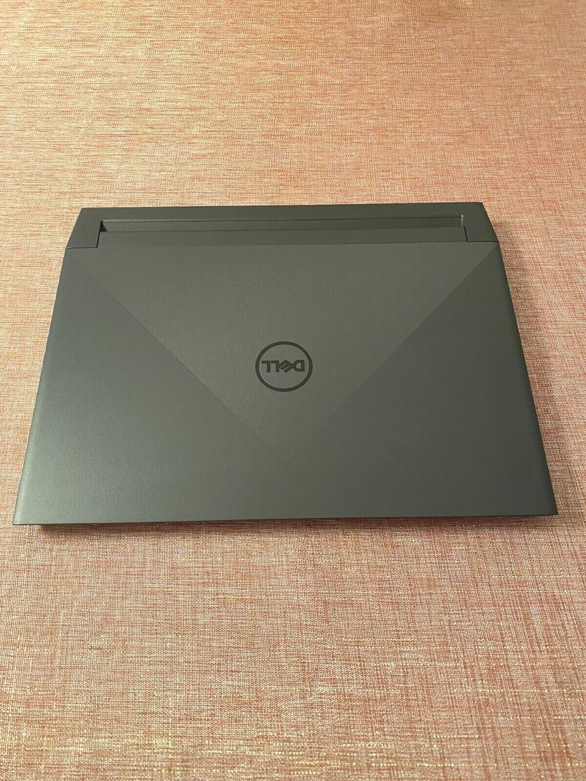 NEW Dell G15 5511 15.6'' (256GB SSD Intel Core i5-11260H 4.4GHz 8GB RAM) 