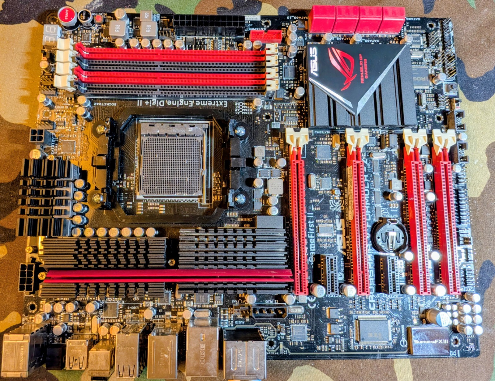 ASUS ROG Crosshair V Formula-Z  990FX AM3+ Motherboard  - BIOS UPGRADED