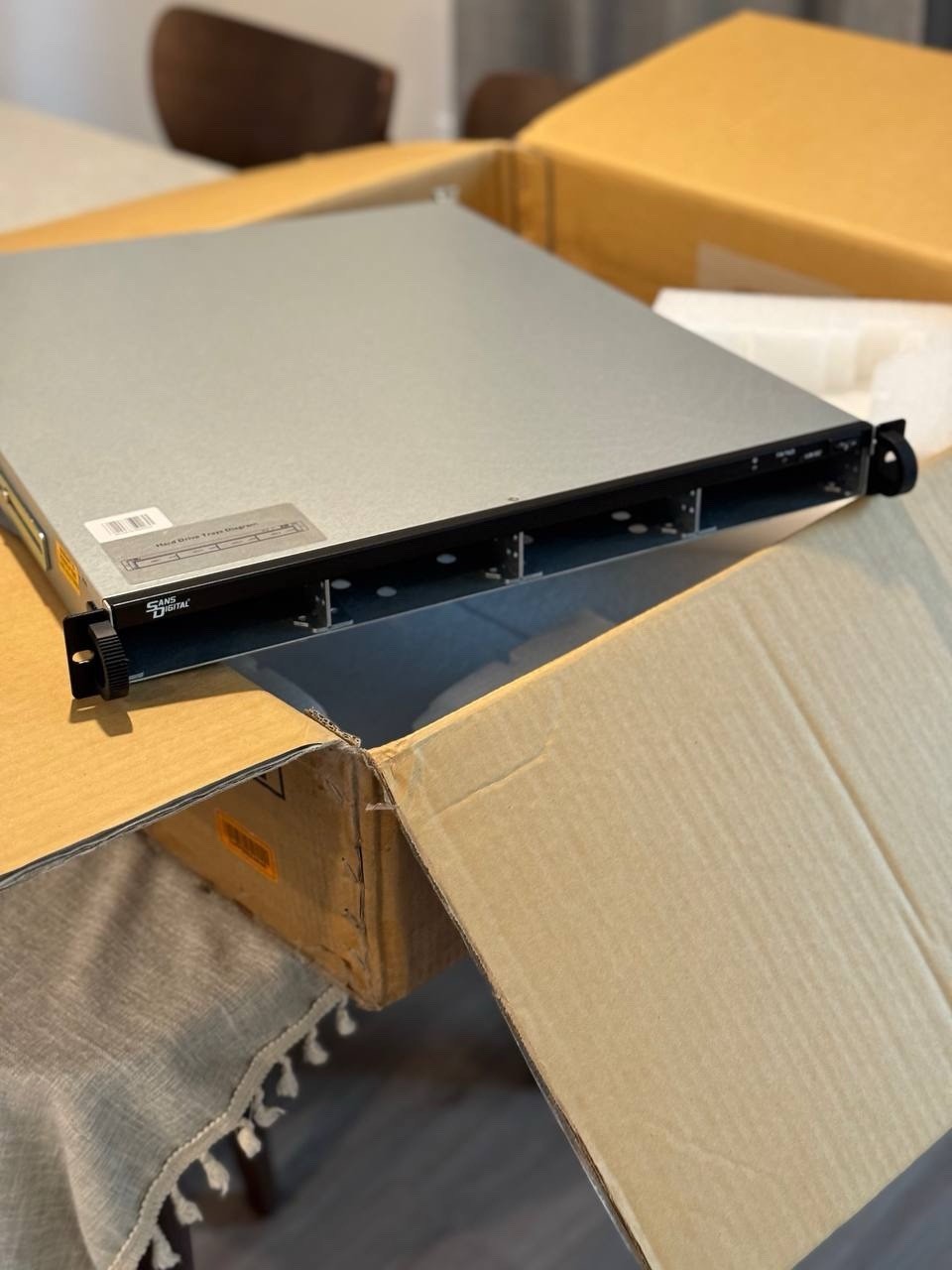 Sans Digital ER104I+B 4 Bay eSATA Hardware RAID Storage Unit