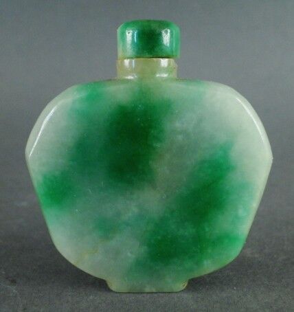 Antique 19-20C. Chinese Apple Green Jade Hardstone Carved Snuff Bottle #43