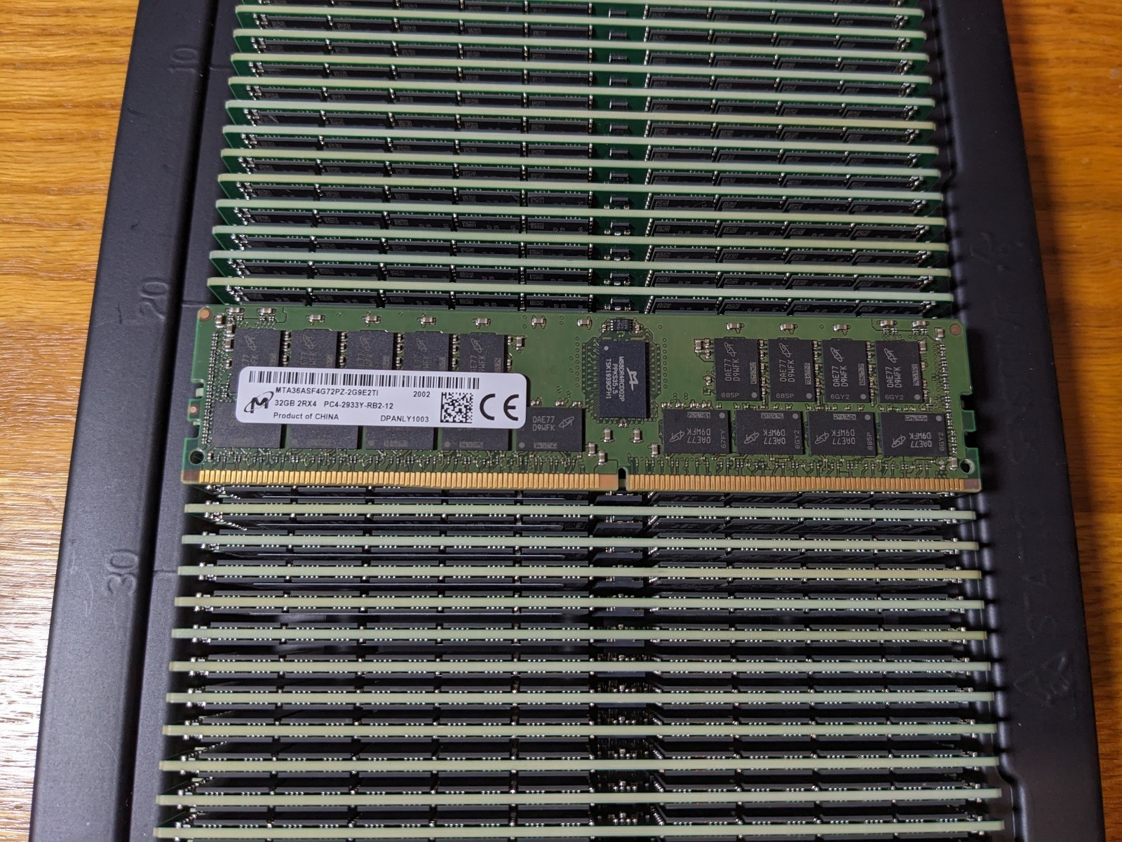 Micron 32gb PC4-2933Y 2Rx4 DDR4 ECC RDIMM Reg Server Memory MTA36ASF4G72PZ-2G9