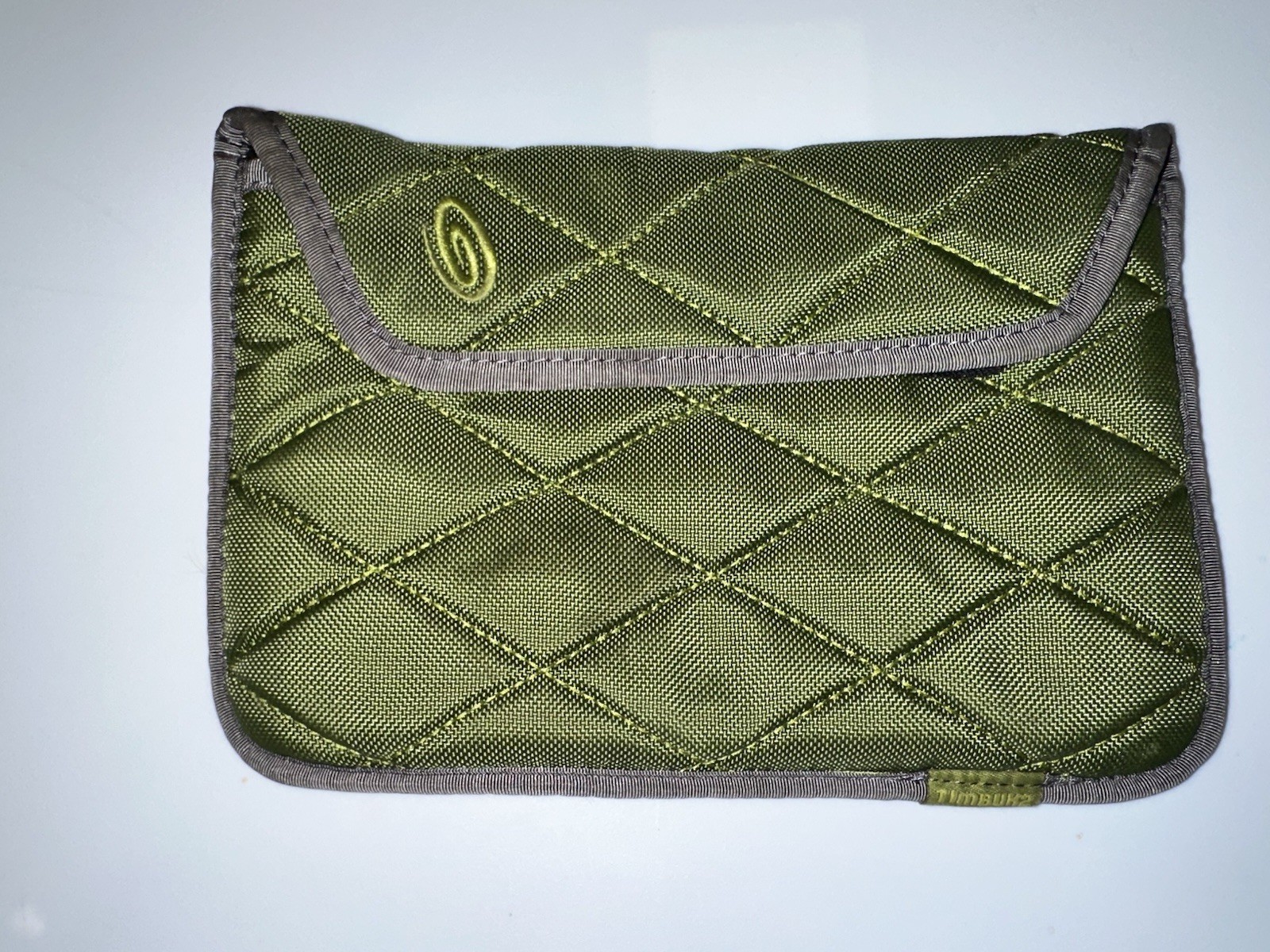 Timbuk2 Plush Padded Tablet 7” Sleeve In Algae Green/Gunmetal