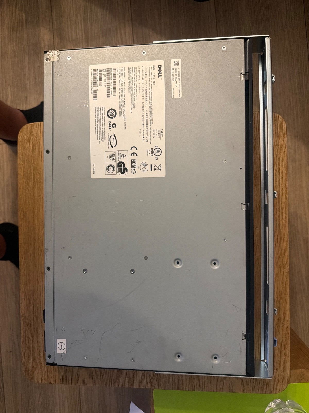 DELL PowerEdge 4161DS 16 Port IP-Based Console KVM Switch 1016-003