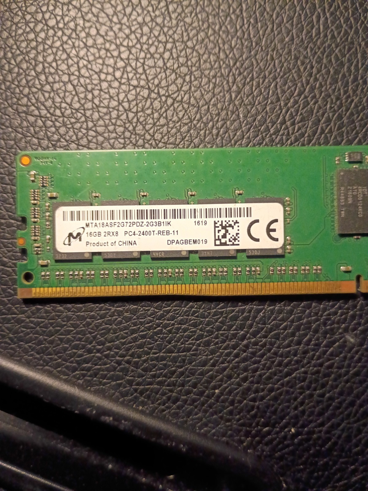 16GB Micron MTA18ASF2G72PZ-2G3B1II DDR4 PC4-2400T Server Memory