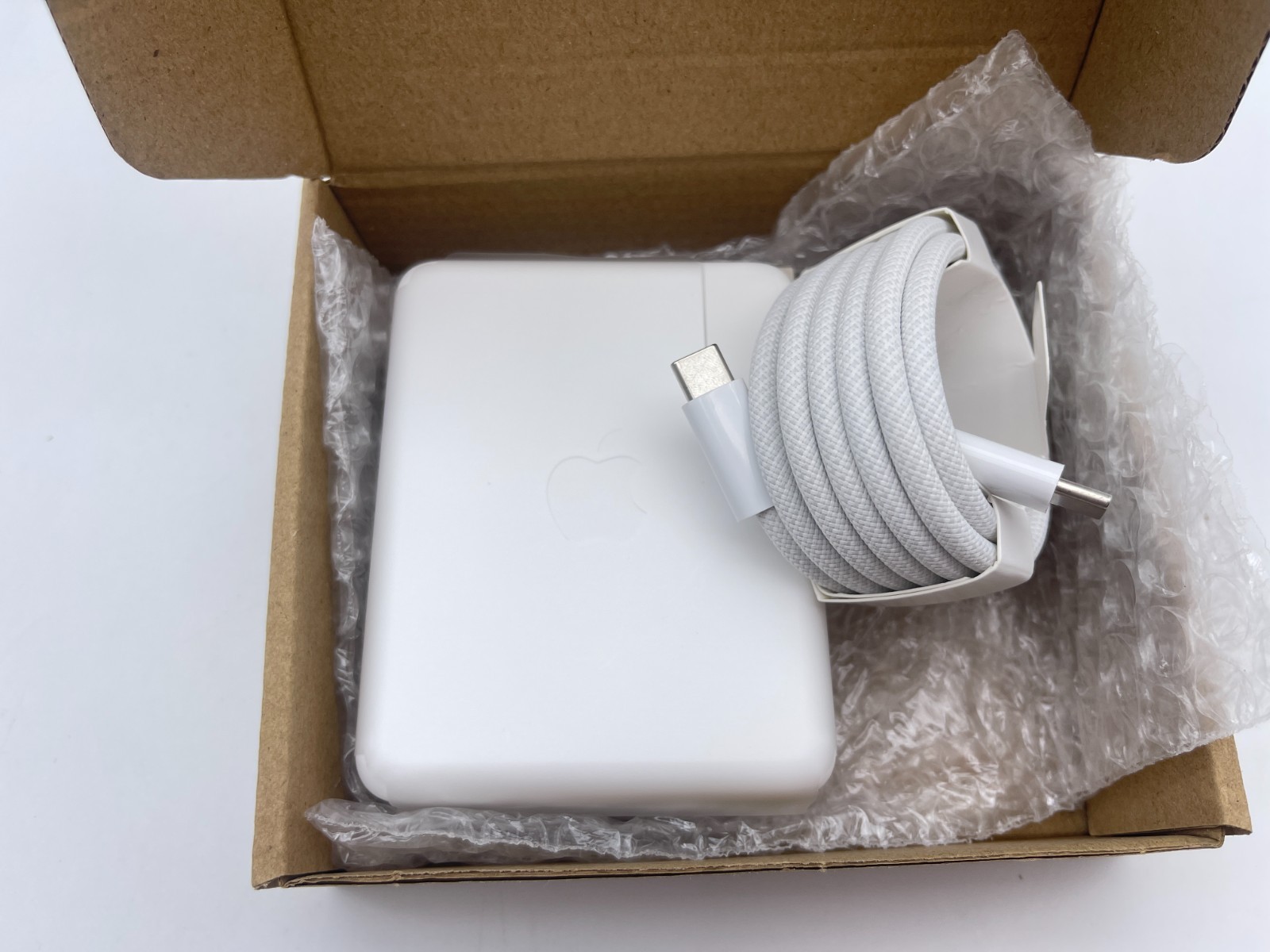 OEM 140W USB-C Adapter Charger For Apple MacBook Pro Air M1 M2 M3 A2442 A2485