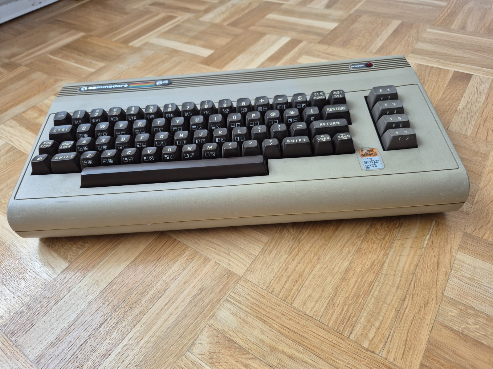 ✅ Case + Keyboard Commodore C64 ⭐ Good Condition ⭐ No Motherboard ⚡️
