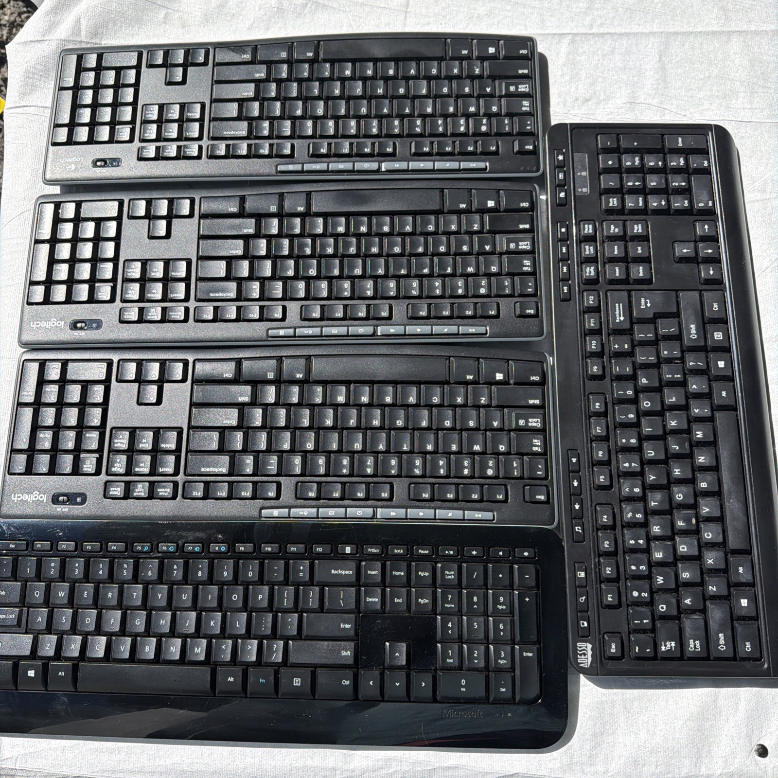 Lot of 5 Wireless Keyboards Logitech K270 x3 Microsoft 850 Adesso No Receivers