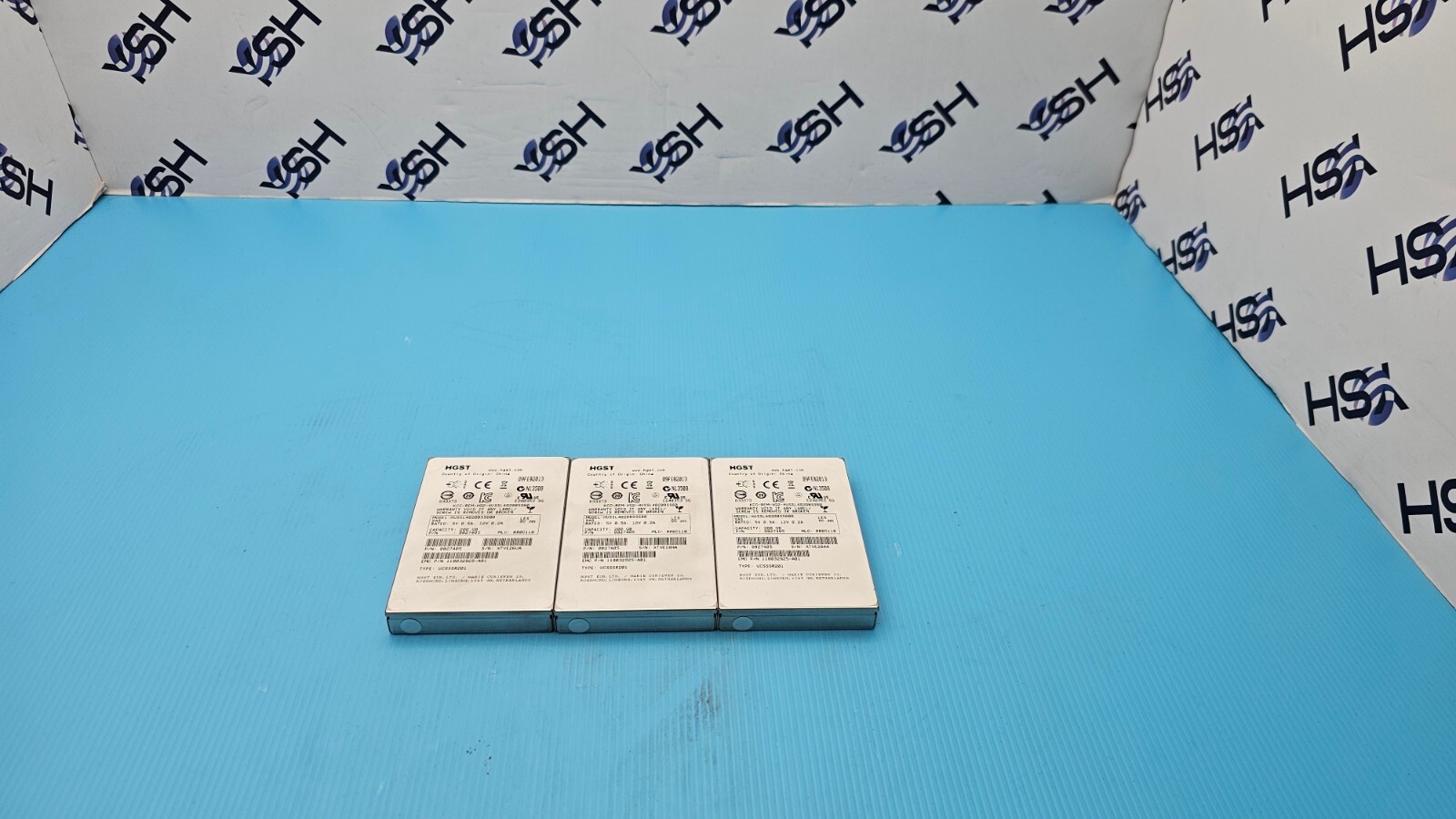 HGST EMC HUSSL4020BSS600 200GB 2.5" 6Gb/s SAS Solid State Drive Lot of 3