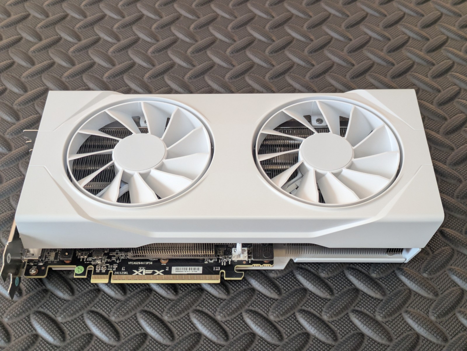 XFX Swift AMD Radeon RX 9060XT OC White 8GB GDDR6