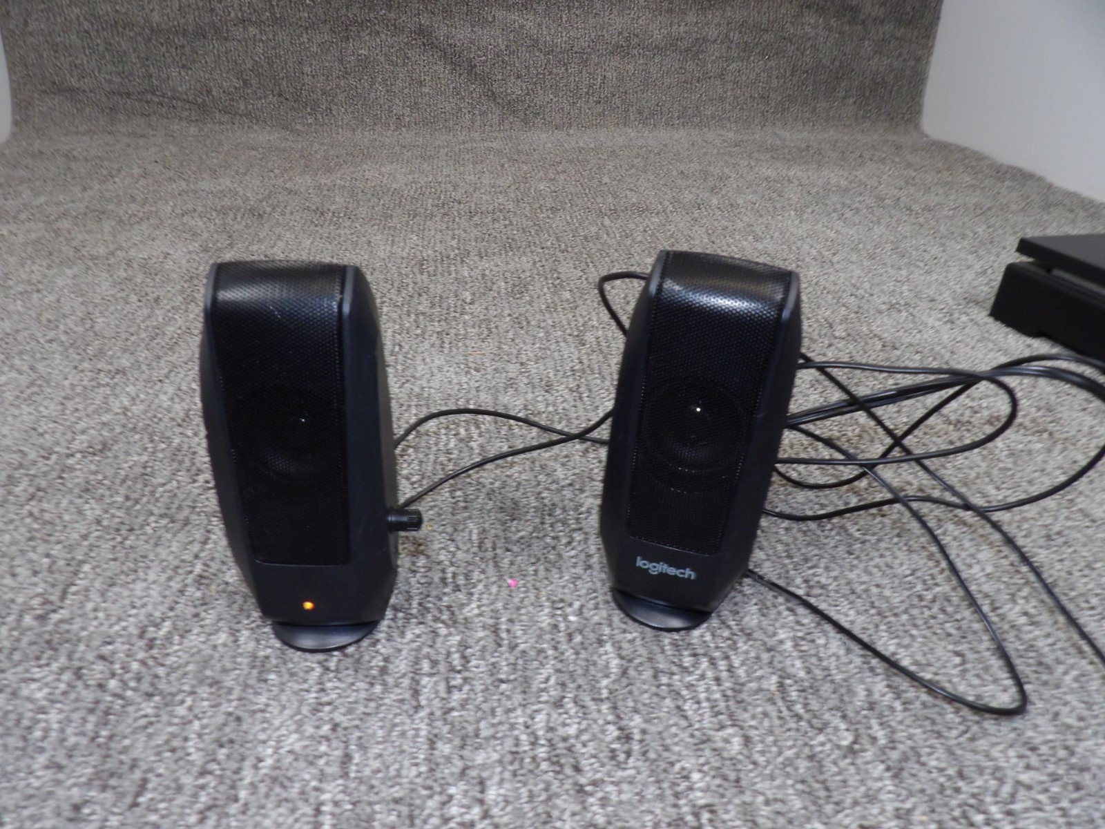 Logitech S120 Compact Wired Computer Speakers With 3.5mm Jack - Black