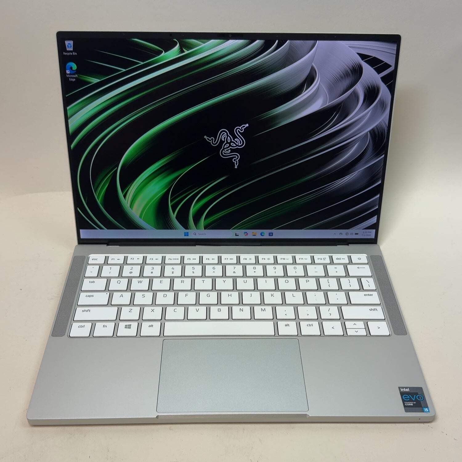 Razer Book 13 RZ09-0357 13.4" i5-1135G7 2.4GHz 8GB RAM 256GB SSD Intel Arc A370M