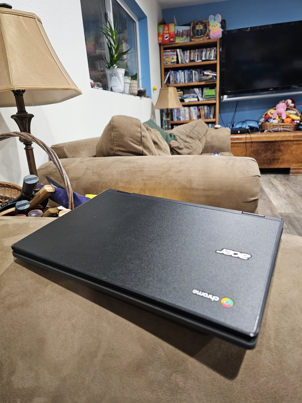 Acer Chromebook R721T Laptop 11.6" 2-in-1, AMD A6 CPU, 4GB RAM, 32GB Storage