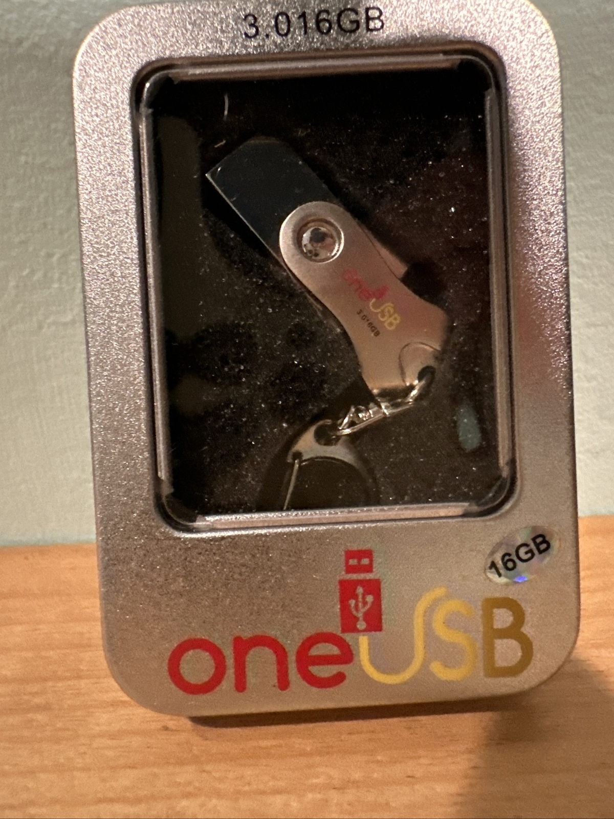 16 GB USB drive - With Micro USB and USB C