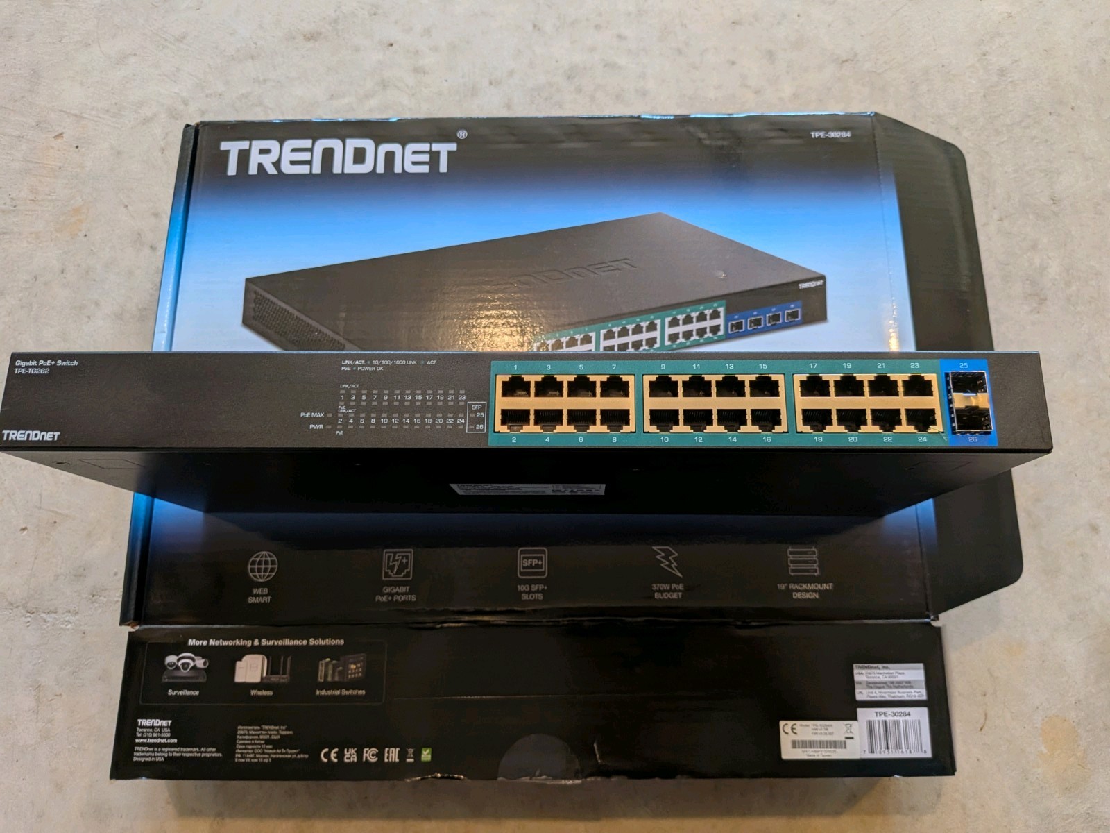 TRENDNET TPE-TG262 26-Port Gigabit 380W PoE+ Multi-Layer Network Switch With SFP