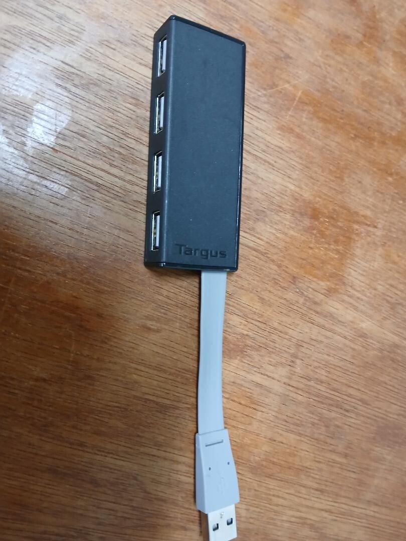 TARGUS Hub 4-Port Adapter