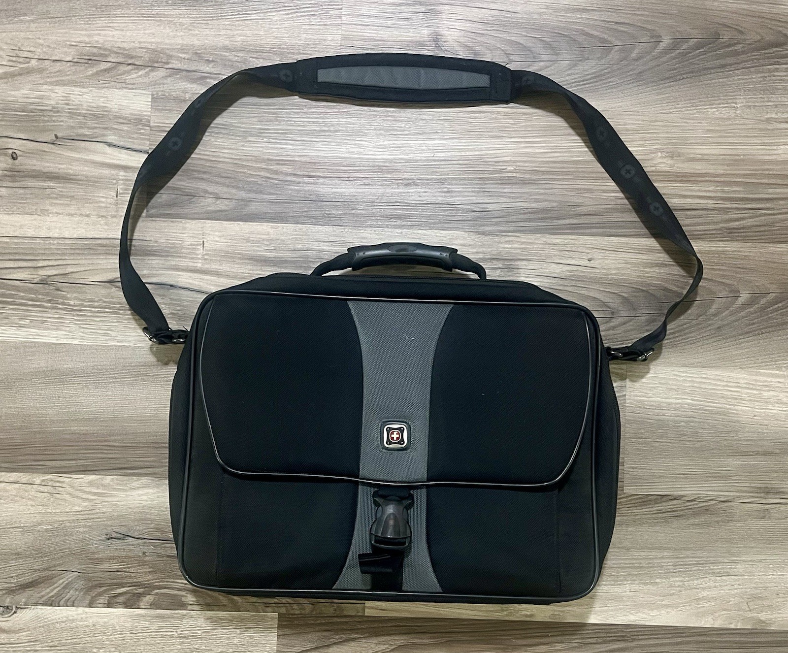 Wenger Swiss Army Laptop Swiss Gear Computer Bag Briefcase Carrying Case Black