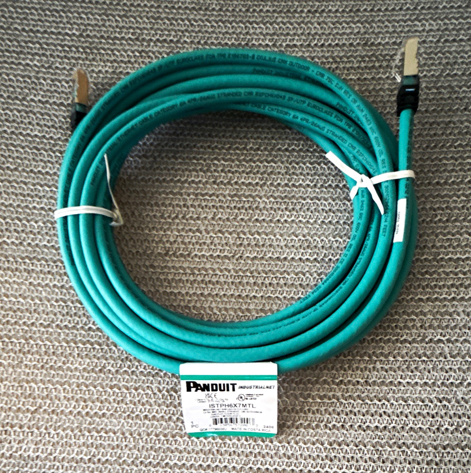 Panduit IndustrialNet ISTPH6X7MTL RJ-45 to RJ-45 Industrial Ethernet Cable 7m