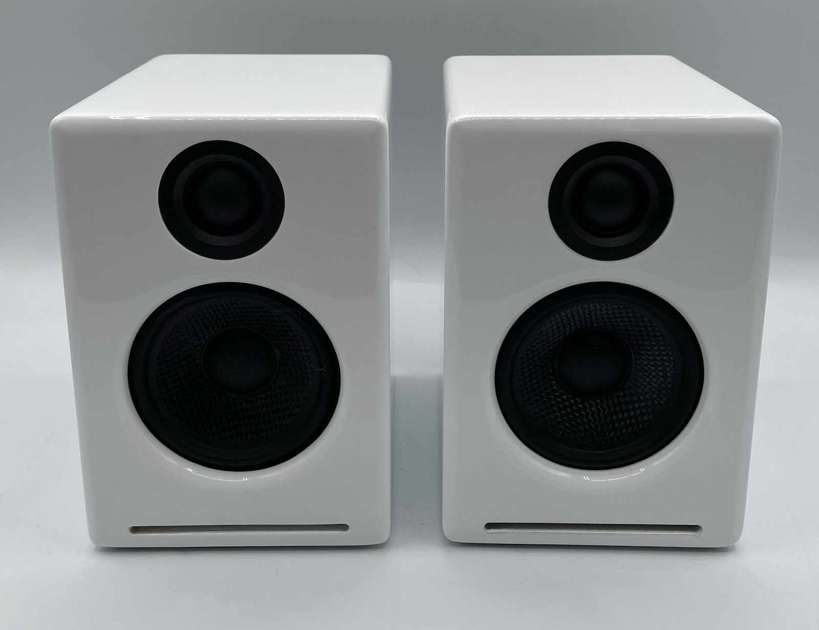 Audioengine A2 Powered Desktop Speakers White  Pair