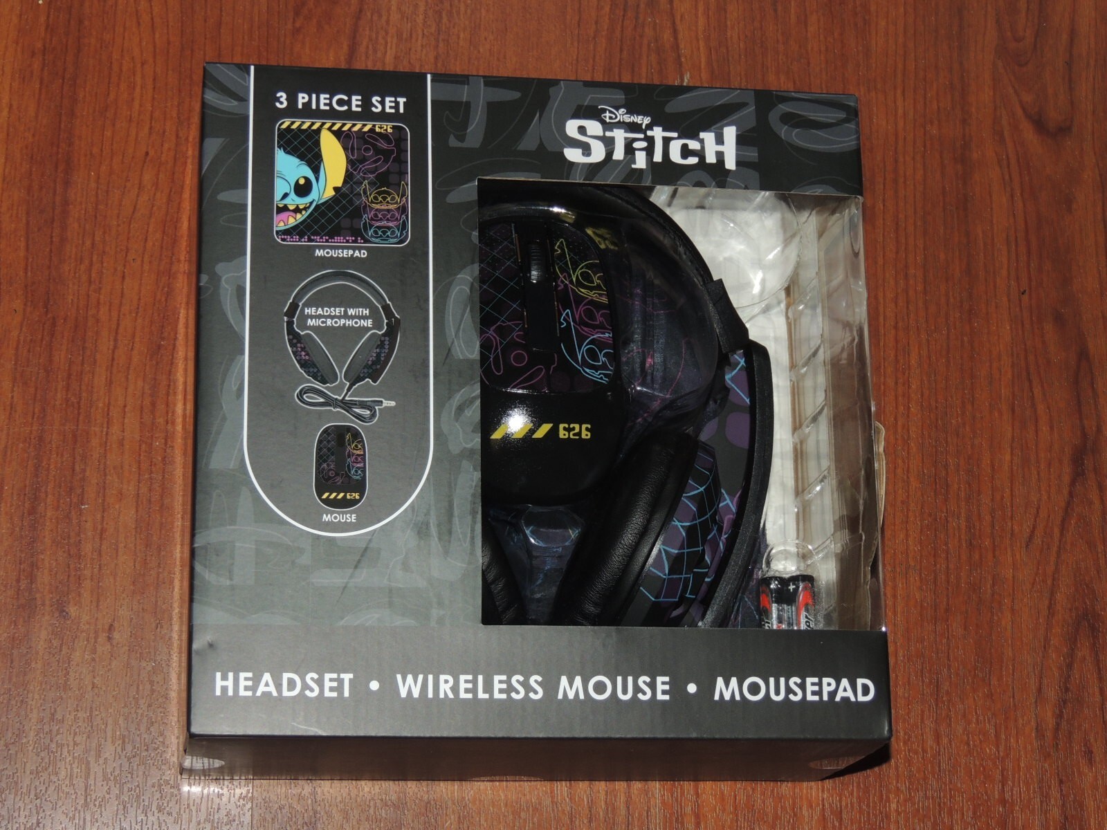 New - Lilo and Stitch Tech Bundle: Mousepad + Headset + Mouse - 840070943797