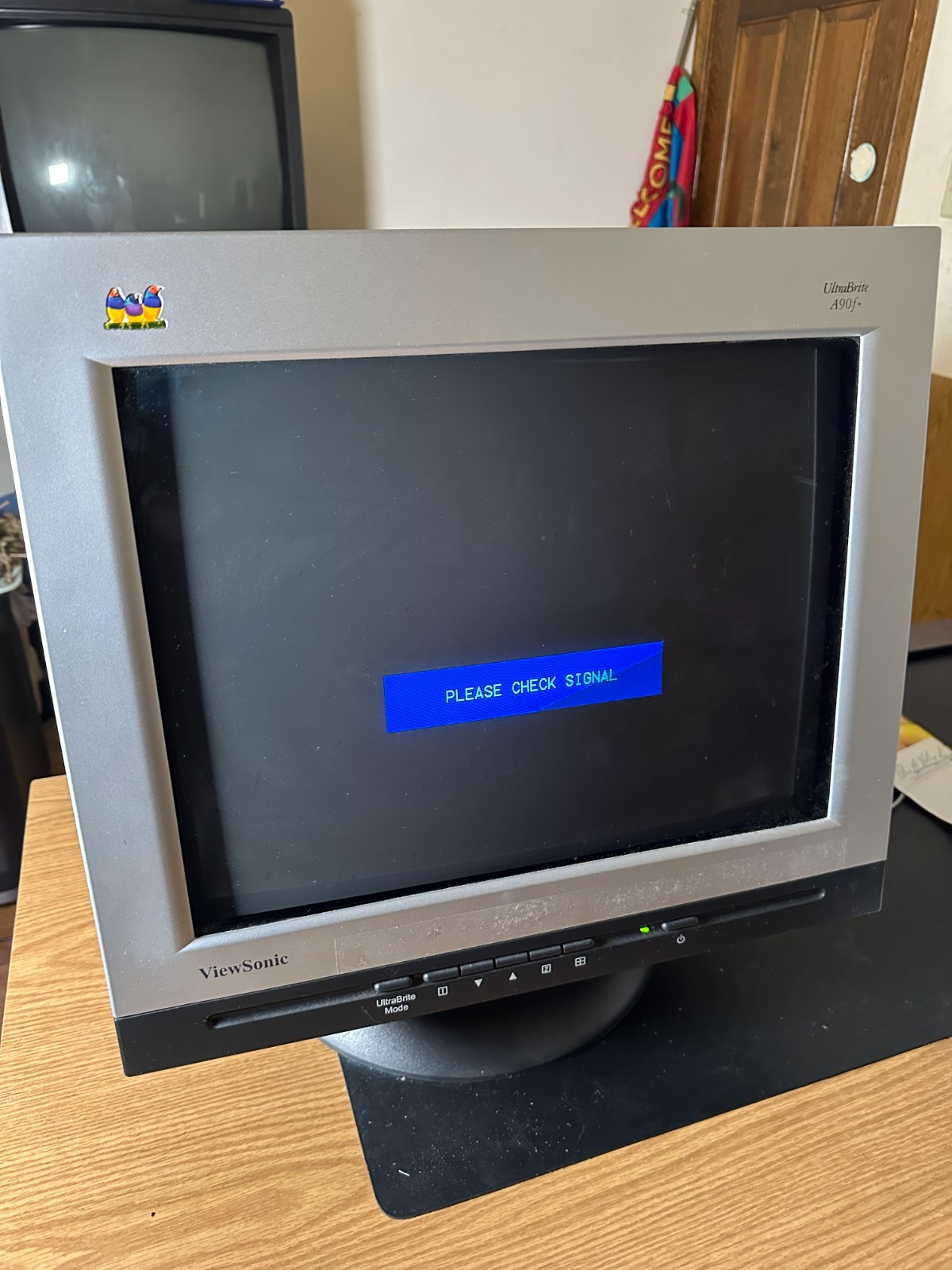 ViewSonic UltraBrite A90F+ 19" CRT Monitor - Tested. & Working - Retro Gaming