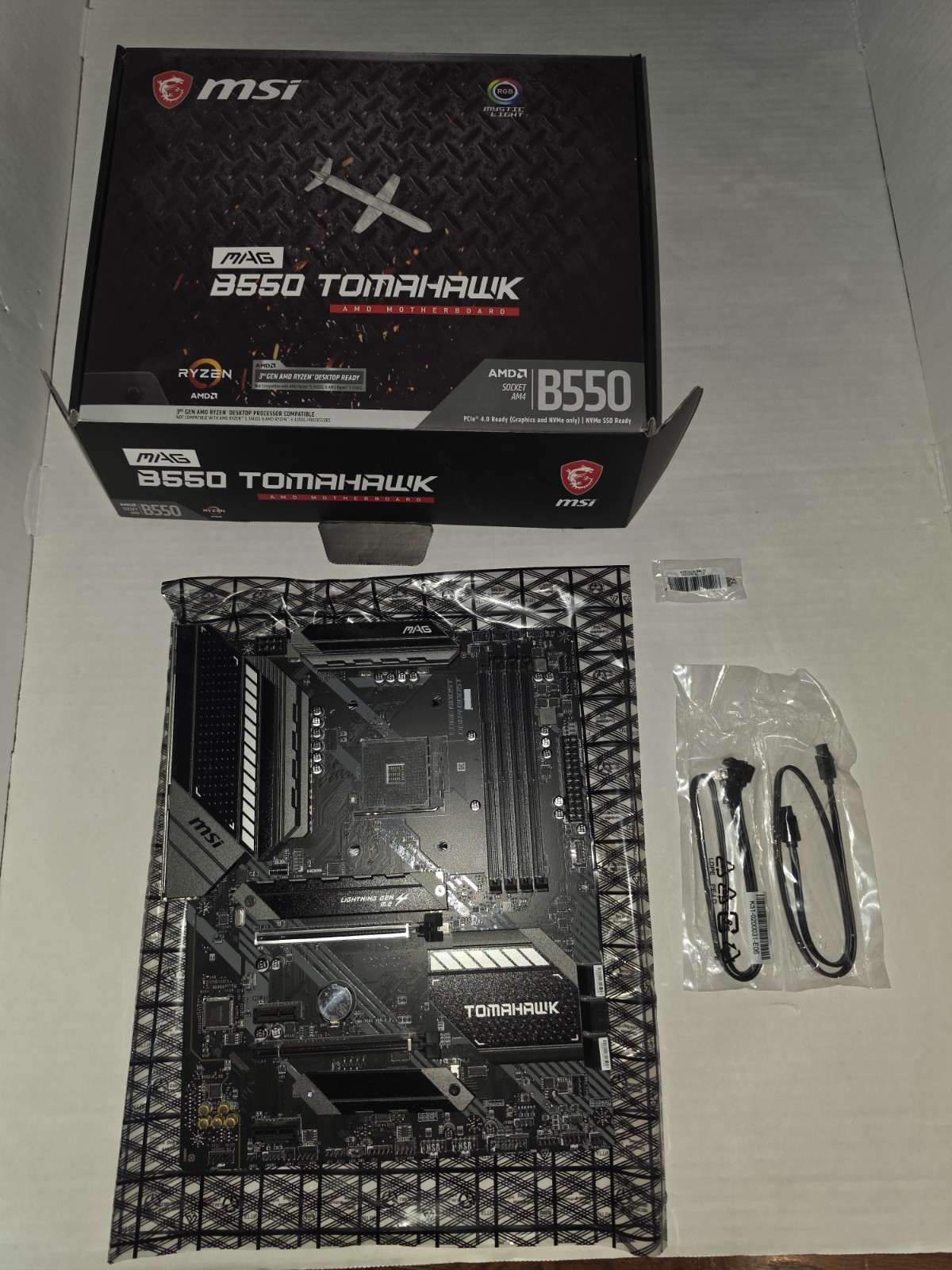 MSI MAG B550 Tomahawk AMD AM4 ATX Desktop Motherboard (B550TMHWK) USED 