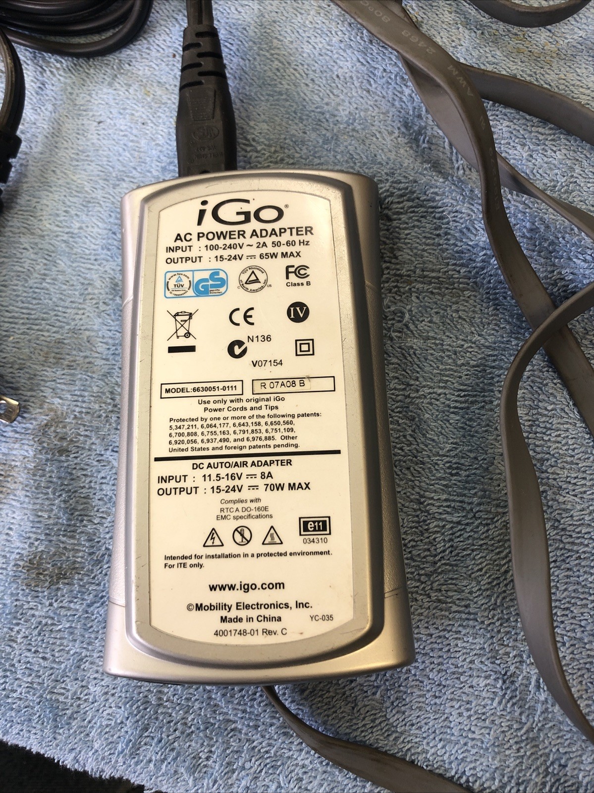 iGo AC DC  Power Supply Adapter Laptop Phone Charger Model 6630051-0111