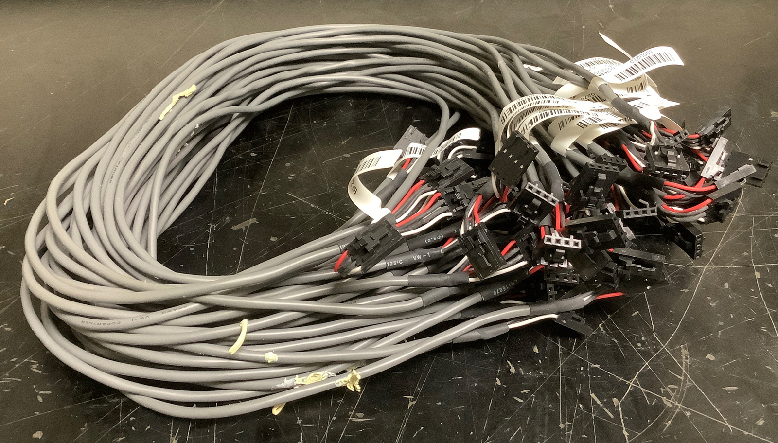 Lot of 45 Bizlink 4-pin MPC2 to 4-pin MPC2 CD Audio Cables | 8000270