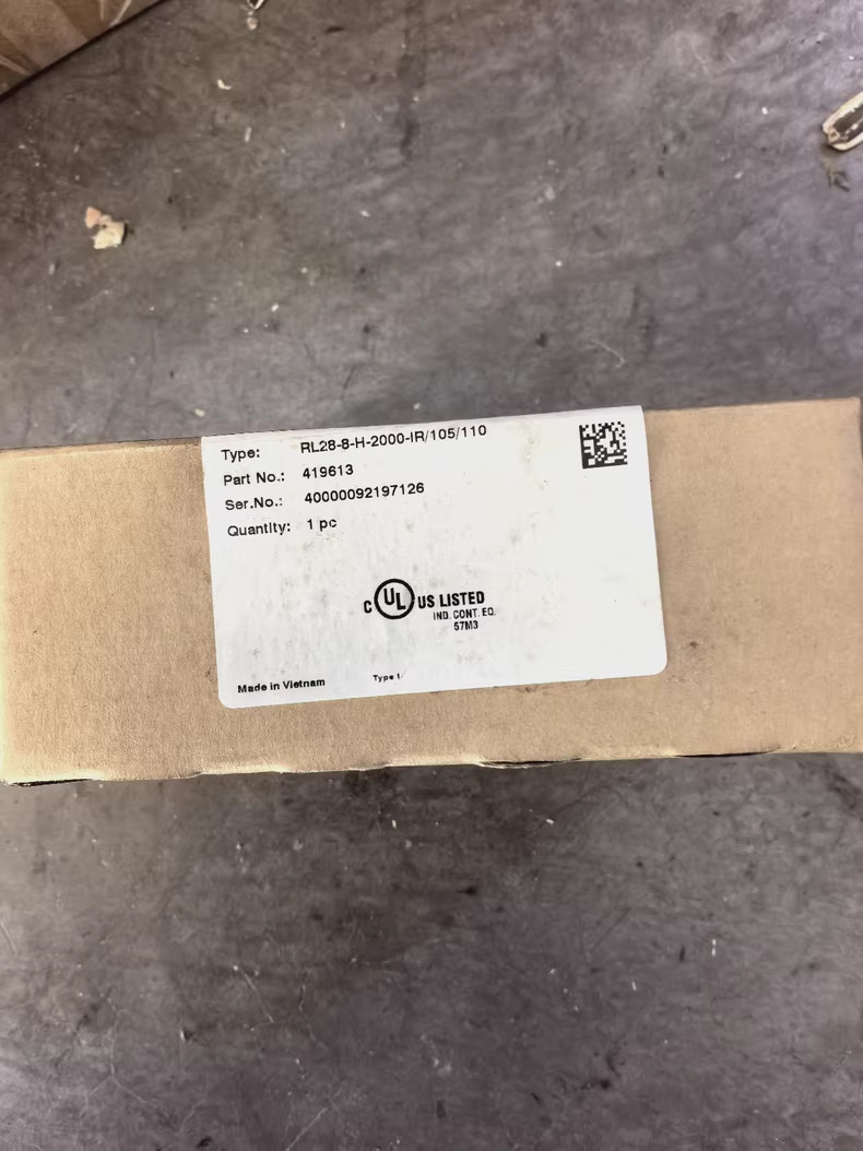 1 Pcs New PEPPERL+FUCHS RL28-8-H-2000-IR/105/110 Photoelectric Sensor DHL/Fedex