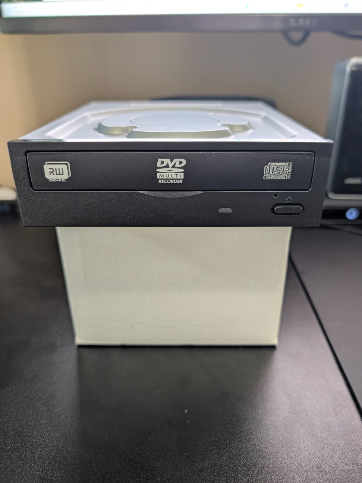 DVD Recorder Drive Liteon iHAS124-04 5.25'' DVD-RW SATA