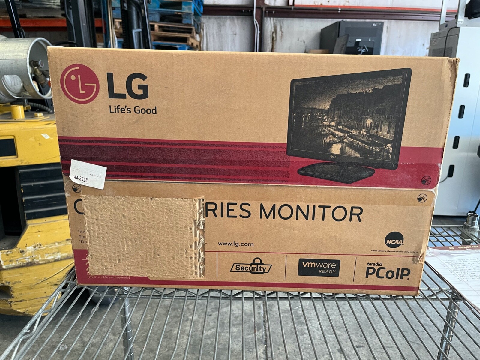LG Model 23CAV42 23" Cloud V Series Widescreen Flat Panel LED Monitor New