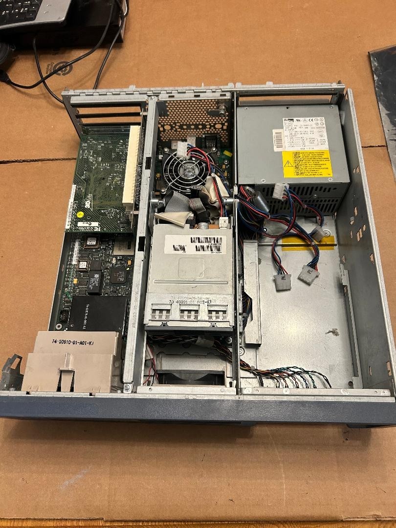 Compaq DS10 Alphastation DS 10 READ