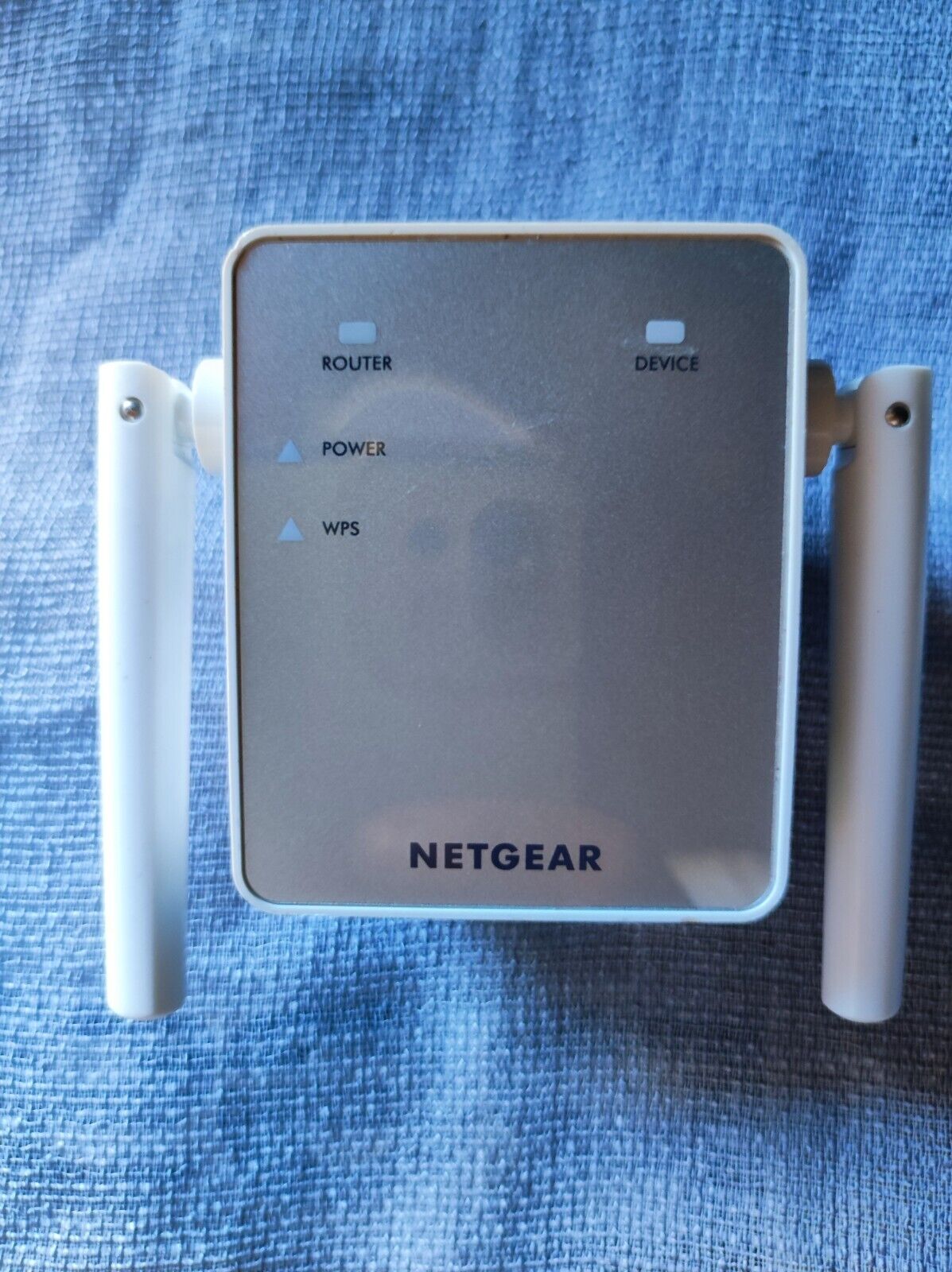 NETGEAR AC750 Wi-Fi Range Extender - Model EX3700