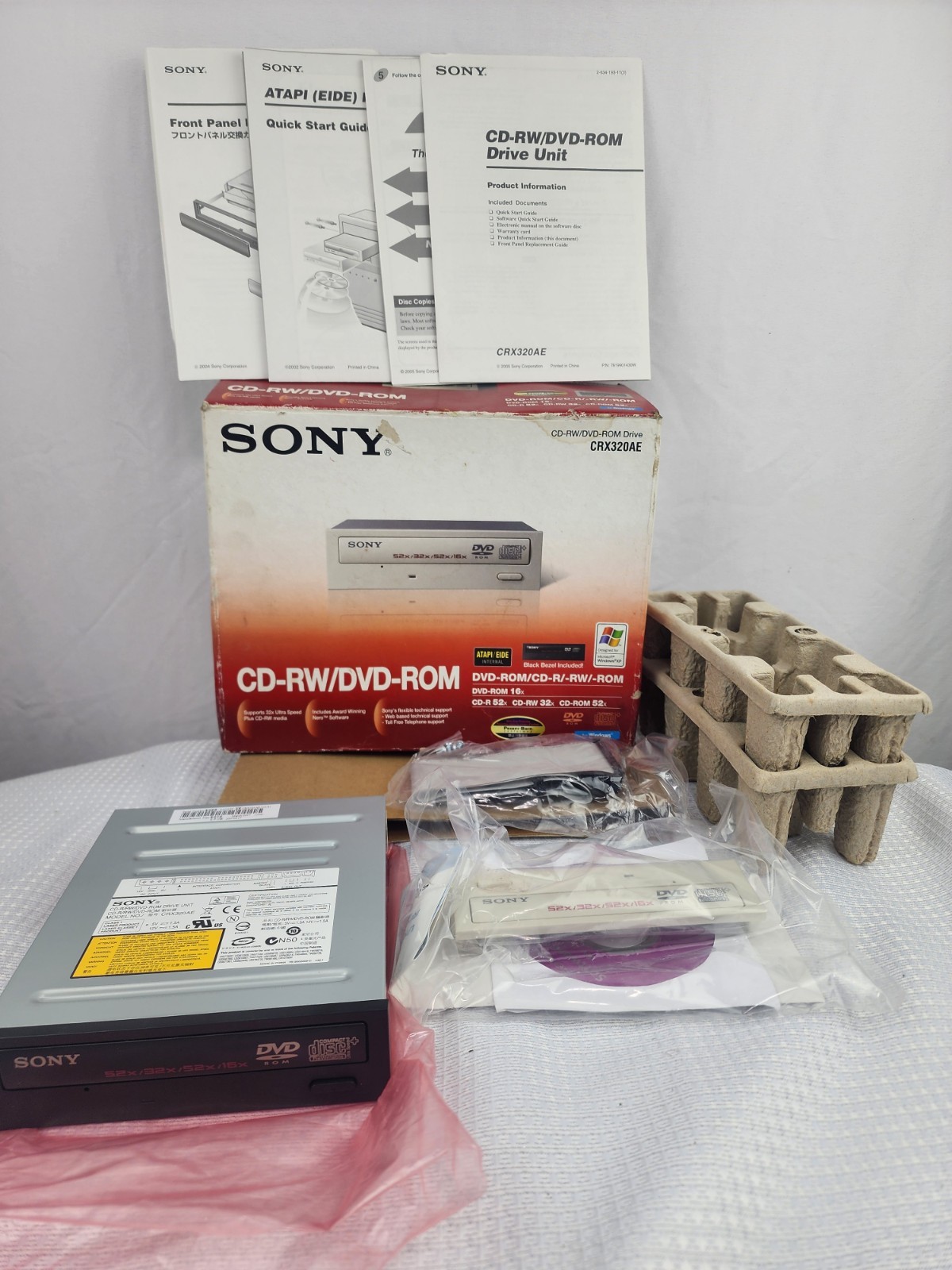 Sony Internal Drive CD-R/RW CD-ROM IDE Drive 52x/32x/52x/16x CRX320AE Open Box