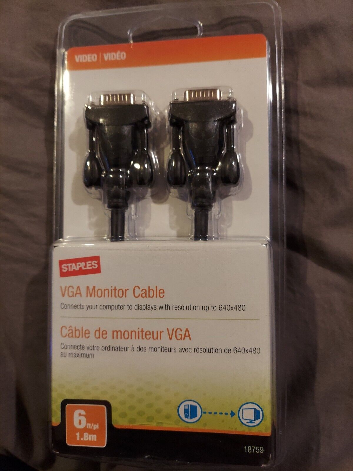 NEW Staples VGA Monitor Cable 6FT 6 Feet 1.8m (male-male)