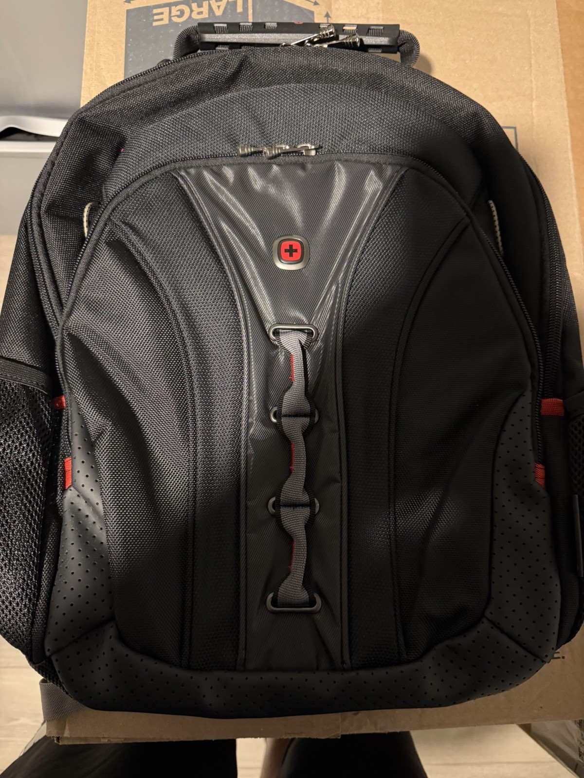 Wenger Legacy 16in Laptop Backpack Black/Gray Polyester Padded