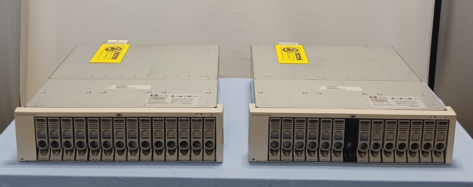 QTY-2 HP Invent A6490AZ SCSI Disk System 2300 Enclosure A6250-69001 A6490-60100