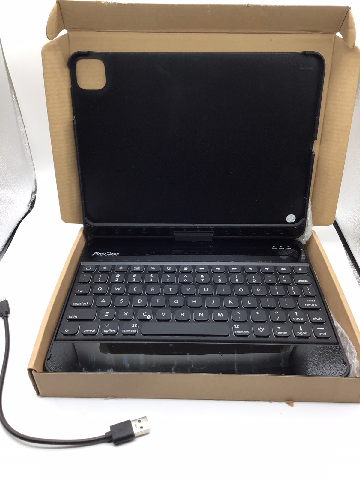 Wireless keyboard case Procase Ipad Pro 11 Inch open Box