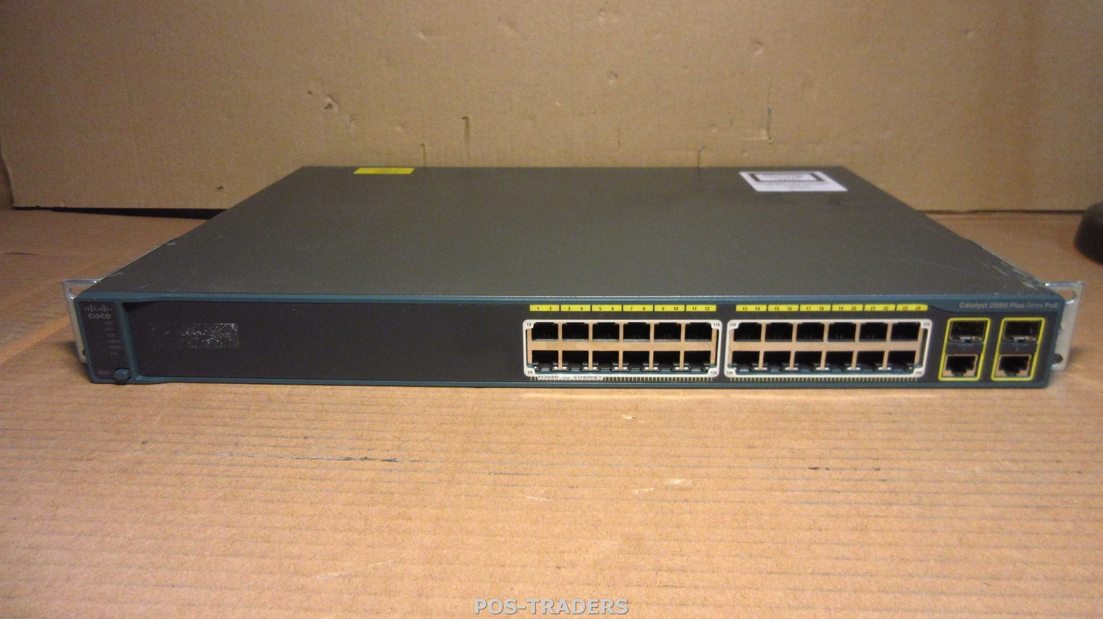 Cisco WS-C2960-24PC-L V01 24-Port 10/100 PoE LAN Switch + 2x GE SFP - INCL EARS