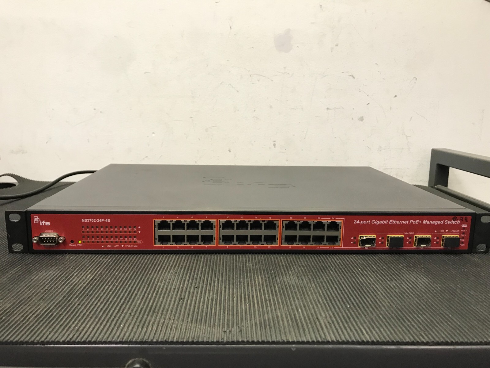 Interlogix NS3702-24P-4S 24 Port Gigabit Ethernet PoE Managed Switch w/Cord