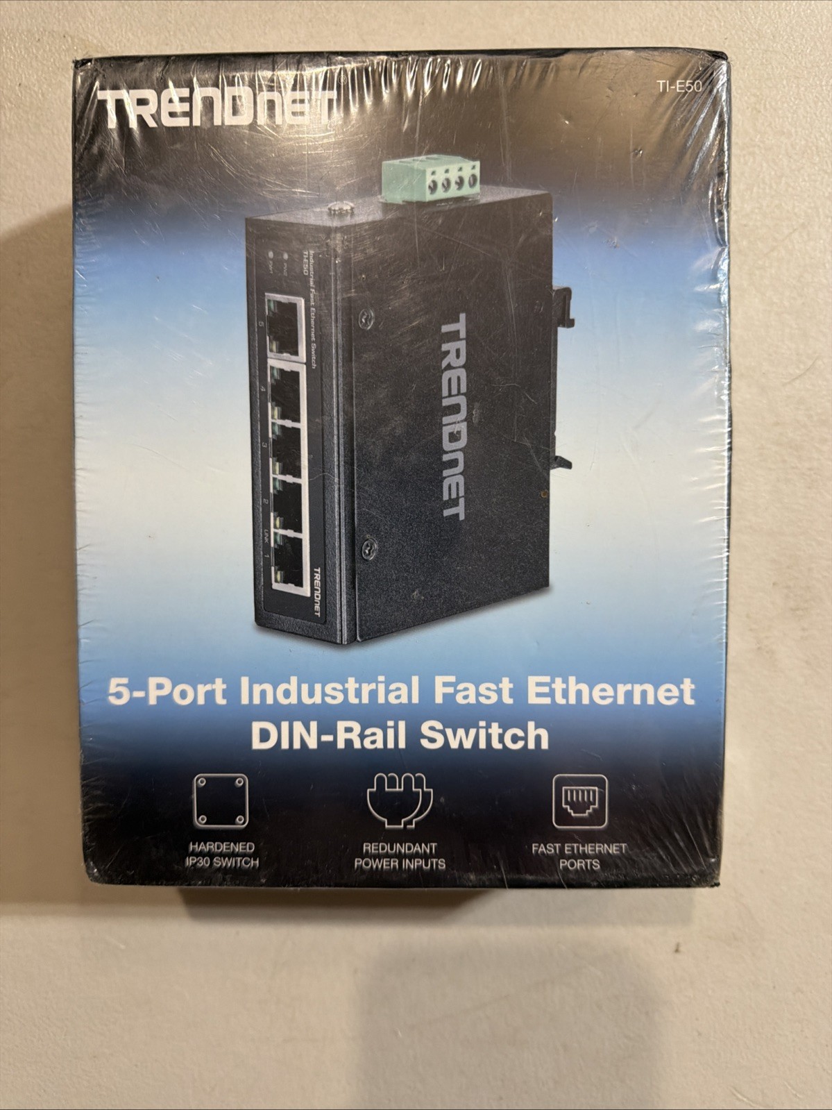 TRENDnet 5-Port 10g Switch 5x10g RJ-45 100Gbps Capacity New In Box Fast Shipping