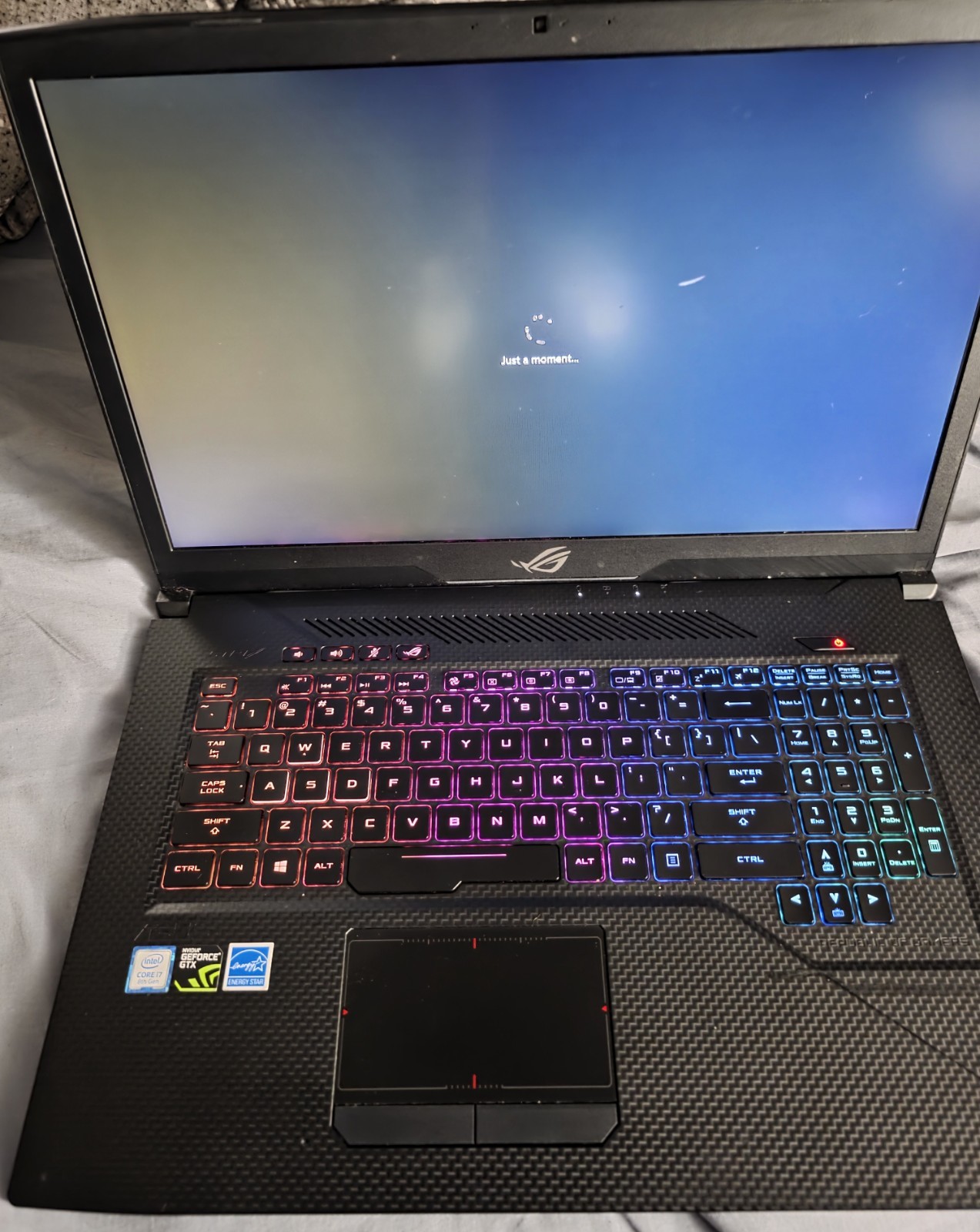 Asus ROG Strix GL703GS 17.3" FHD 256GB + 1TB SSD, 32gb Ram-Intel Core i7-8750H