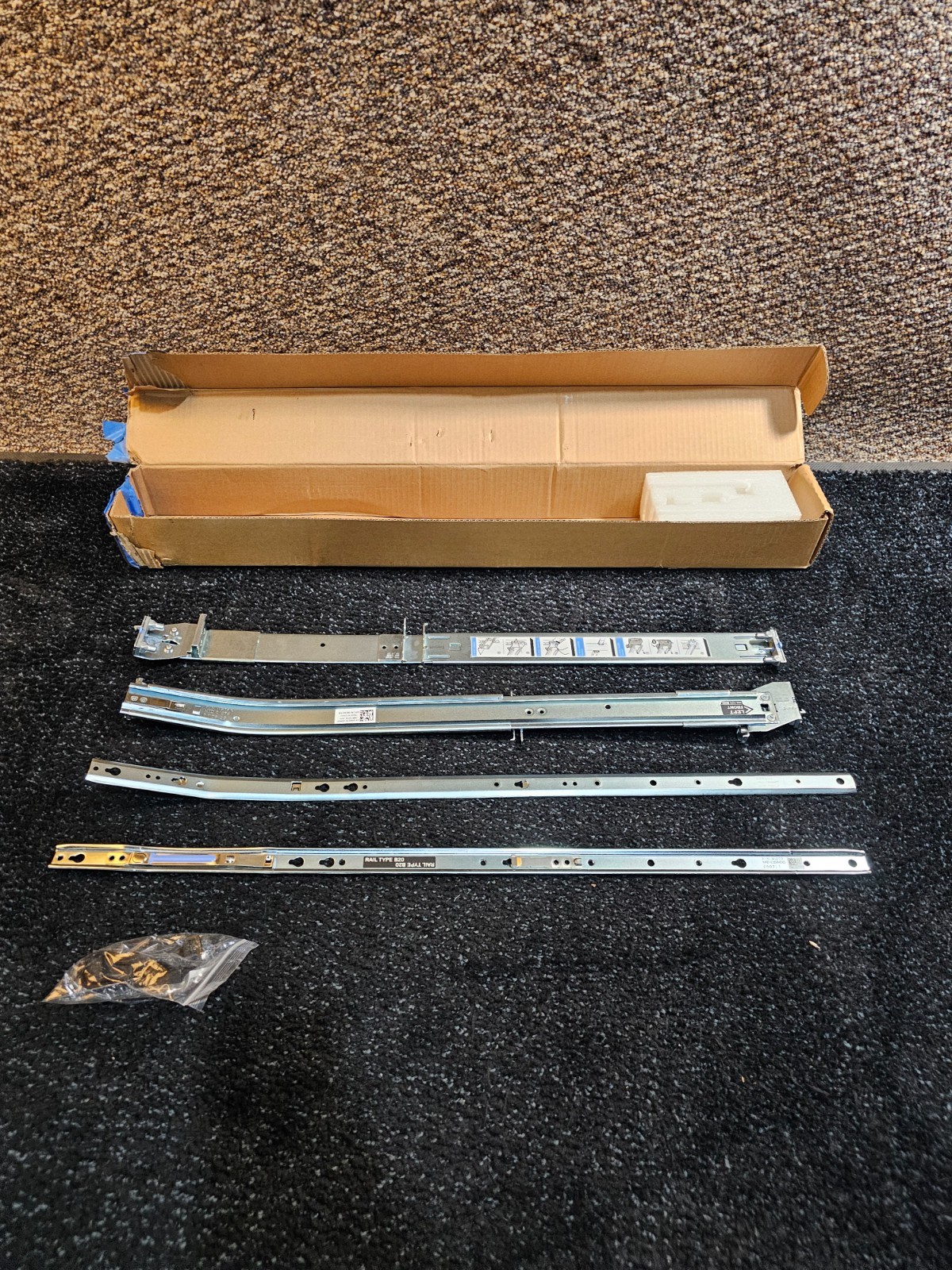 Dell 0PF21C 2/4 Post Ready Rail 2U Small Form Factor