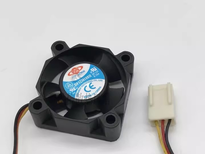 1PCS Genuine TOP MOTOR DF123010BH DC12V 0.18A 30x10mm Cooling Fan