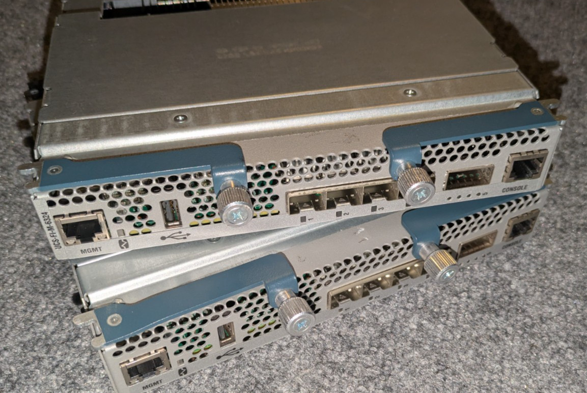 2x Cisco UCS-FI-M-6324 V01 UCS Mini Fabric Interconnect Modules 5108 - Untested