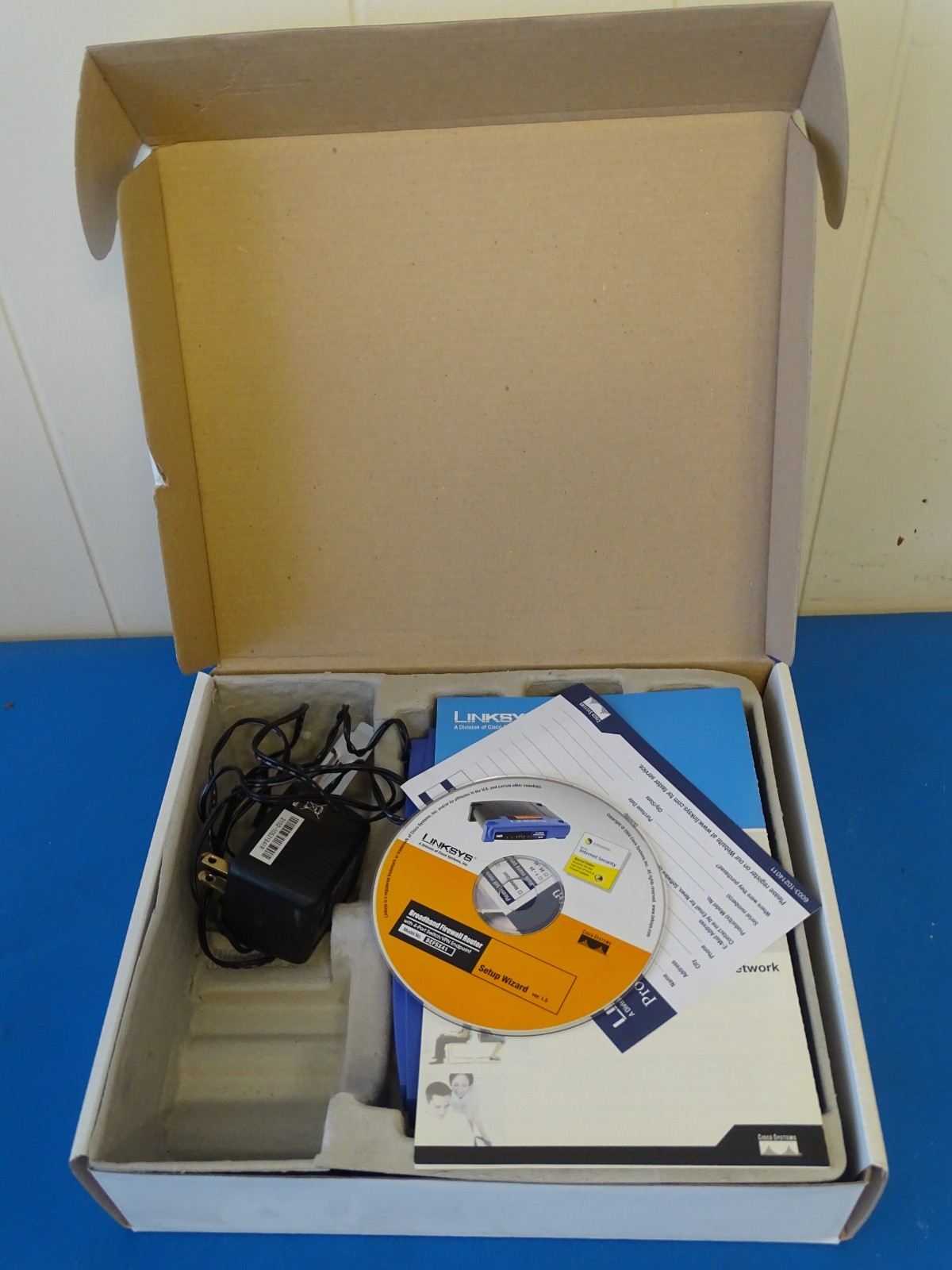 Linksys BEFSX41 Ver 2 Broadband Firewall Router 4-Port Switch VPN Endpoint Box