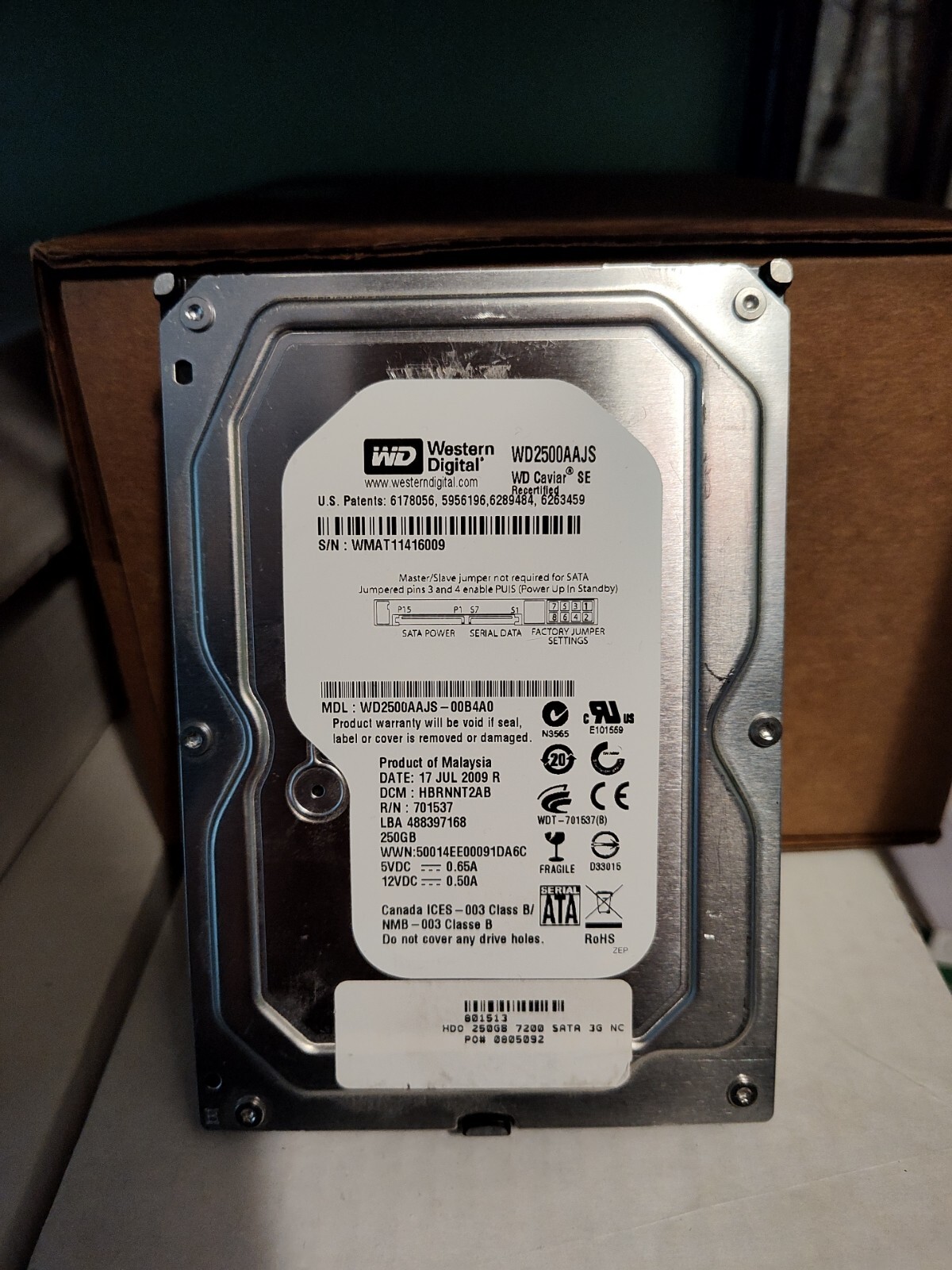 Western Digital WD2500AAJS WD2500AAJS 3.5" SATA Hard Drive 250GB Item 055