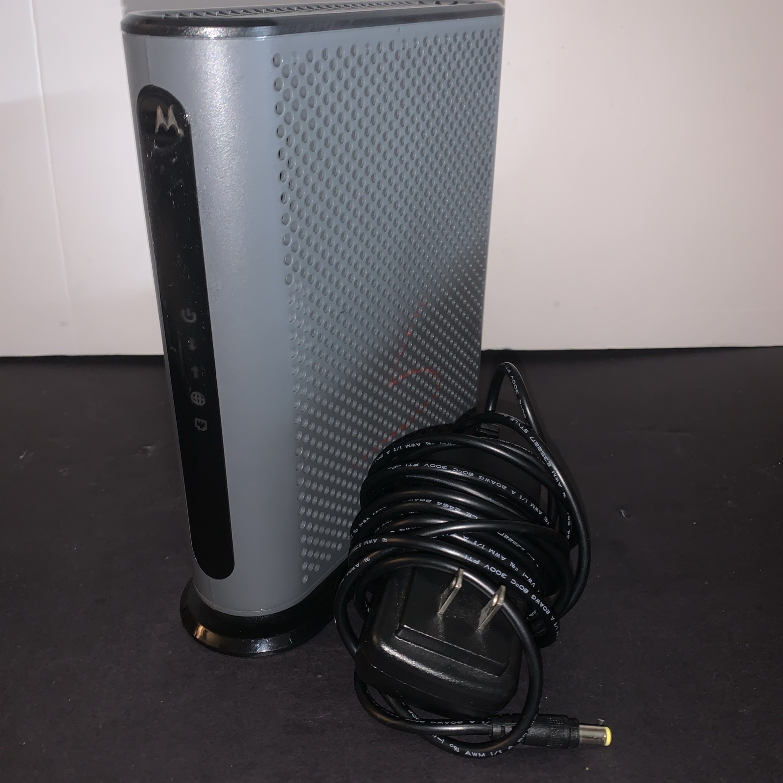 Motorola MB8600 DOCSIS 3.1 Cable - Black “TESTED” Includes Cord