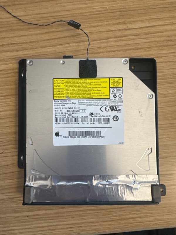 Apple Sony Optiarc AD-5680H DVD/CD Rewritable SuperDrive 678-0587A