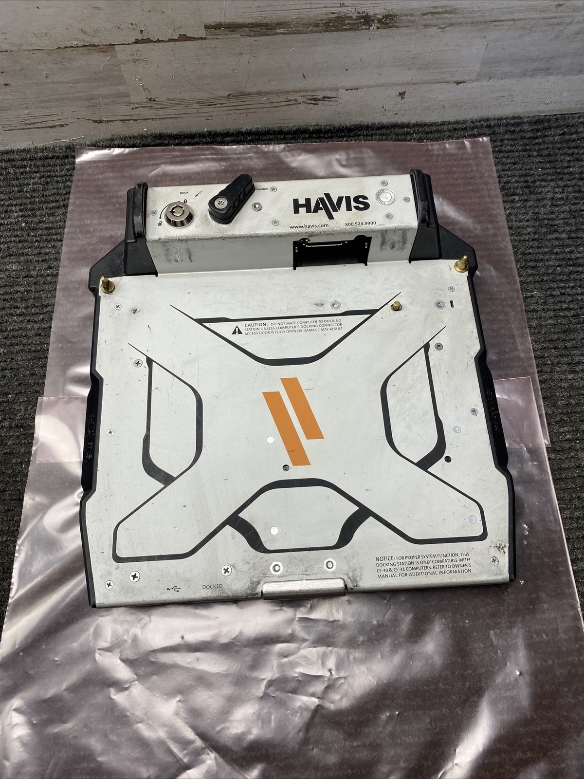 *FOR PARTS* Havis DS-PAN-112 Docking Station Automotive Laptop Mount *no key*